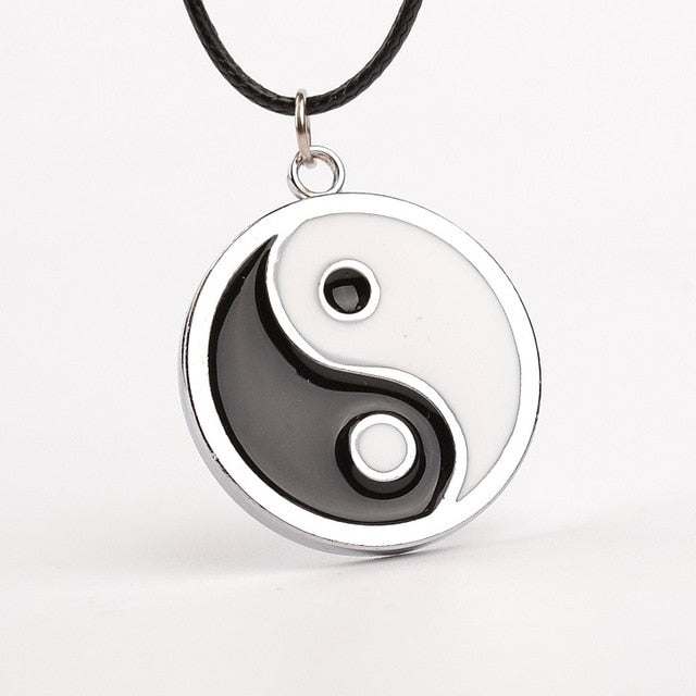 Naruto Collectors - 8 Style Necklaces.