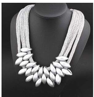 Ethereal Elegance: Multi-Layer Woven Clavicle Chain Necklace.