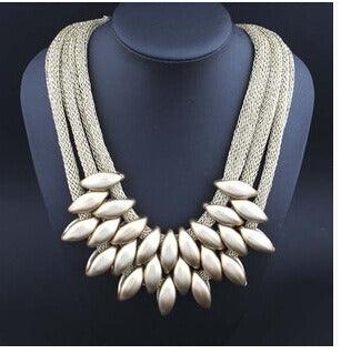 Ethereal Elegance: Multi-Layer Woven Clavicle Chain Necklace.