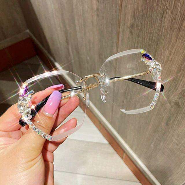Gradient Lens Sun Glasses.