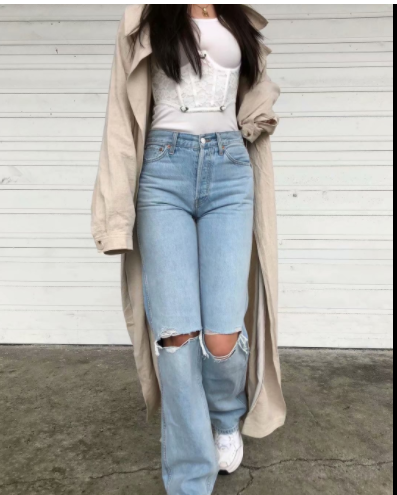 Women's Loose Fit Ripped Jeans.