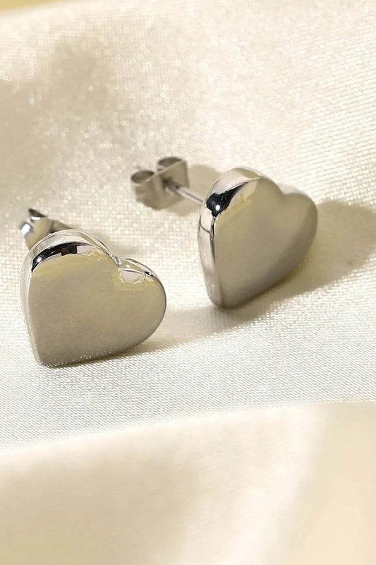 Radiant Heart Elegance:Enchanting Stud Earrings.