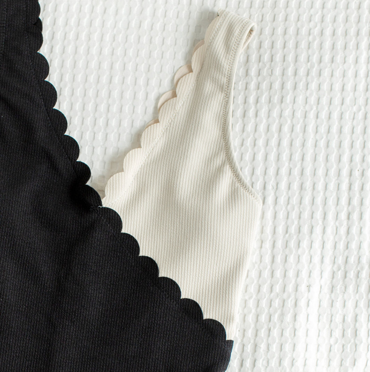 Chic Contrast Scalloped High Cut One Piece Women's Swimsuit