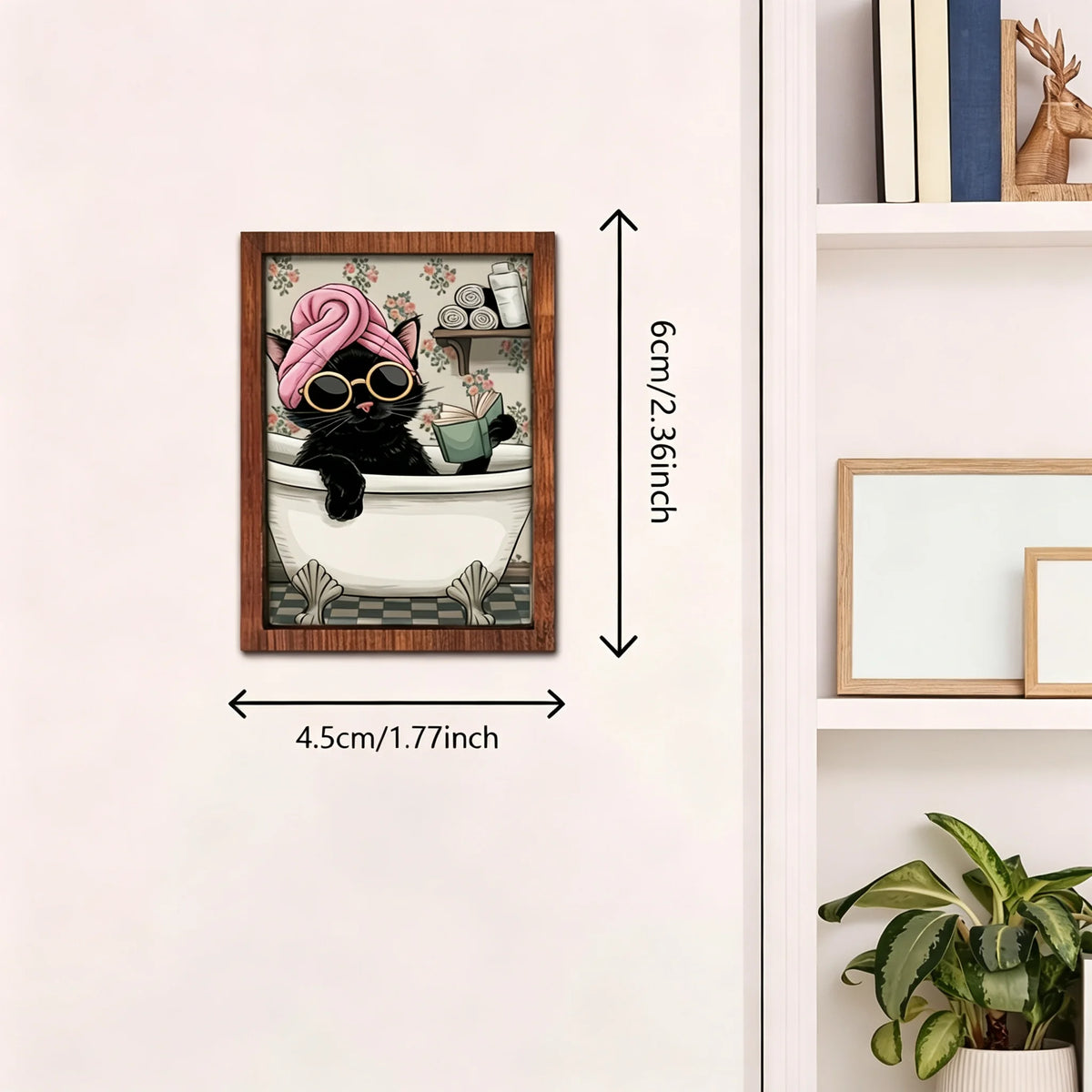 Miniature Cat Drinking Tea Photo Frame – Dollhouse Accessory & Scene Ornament