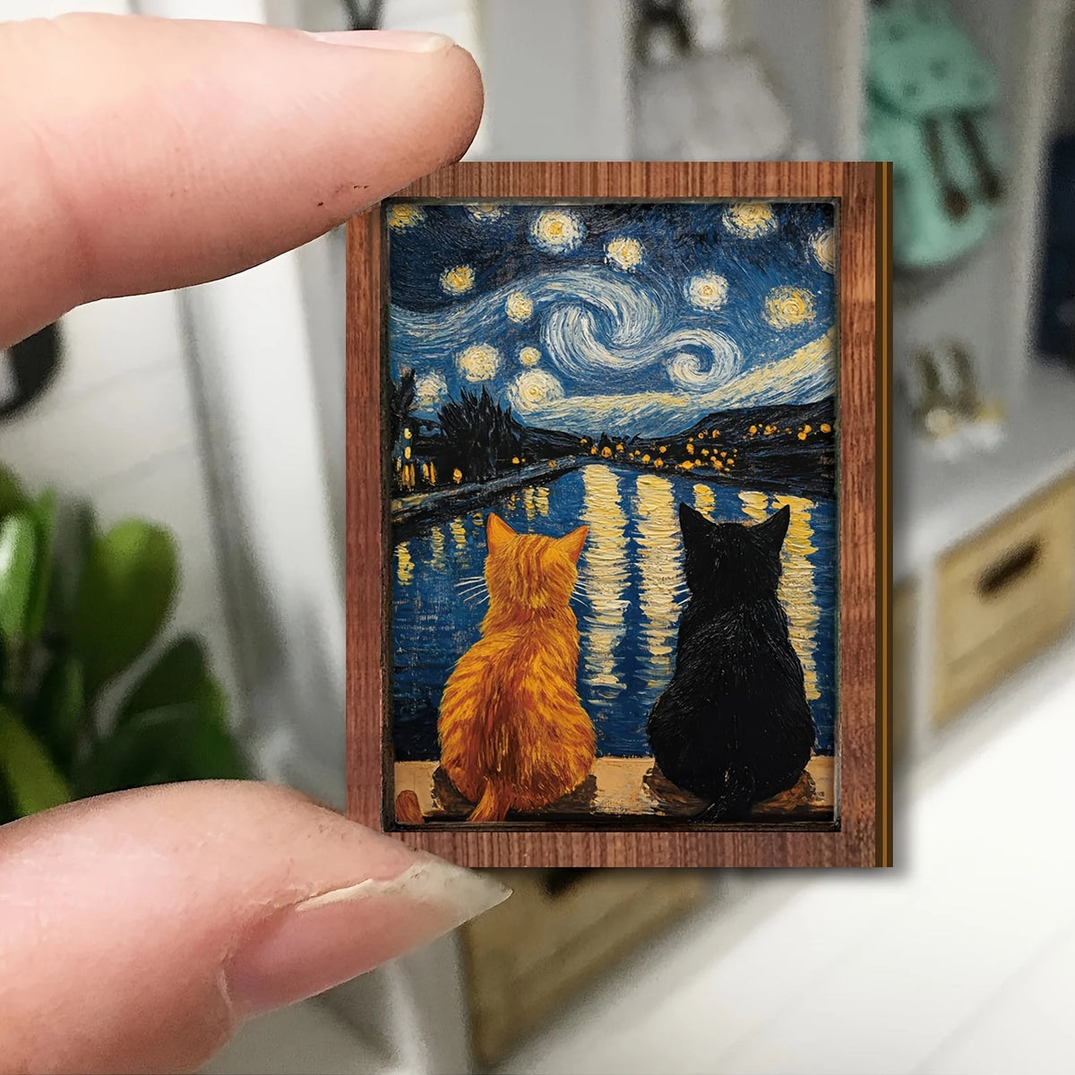Miniature Cat Drinking Tea Photo Frame – Dollhouse Accessory & Scene Ornament