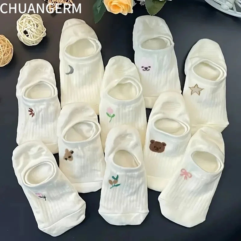 CHUANGERM 10-Pair Cute Cartoon Ankle Socks – Breathable Women's White Socks Set