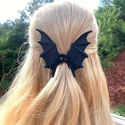 Gothic Bat Hair Clip – Matte Black Punk-Style Hairpin for Women
