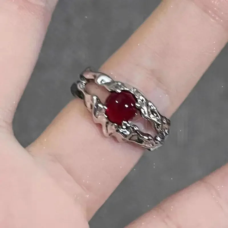 Gothic Red Crystal Heart Rings Set – 8pcs Irregular Y2K Butterfly Spider Aesthetic Jewelry for Women