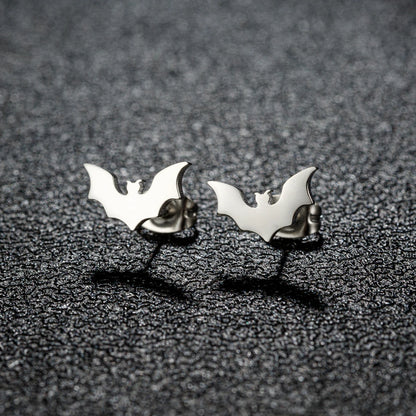 Gothic Vampire Bat Stainless Steel Tragus Stud Earring – Minimalist Halloween Piercing Jewelry for Women