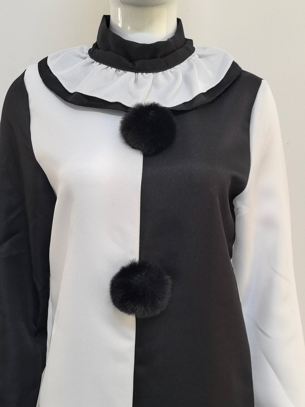 Art the Clown Terrifier 2 Cosplay Costume – Jumpsuit & Mask Set for Halloween