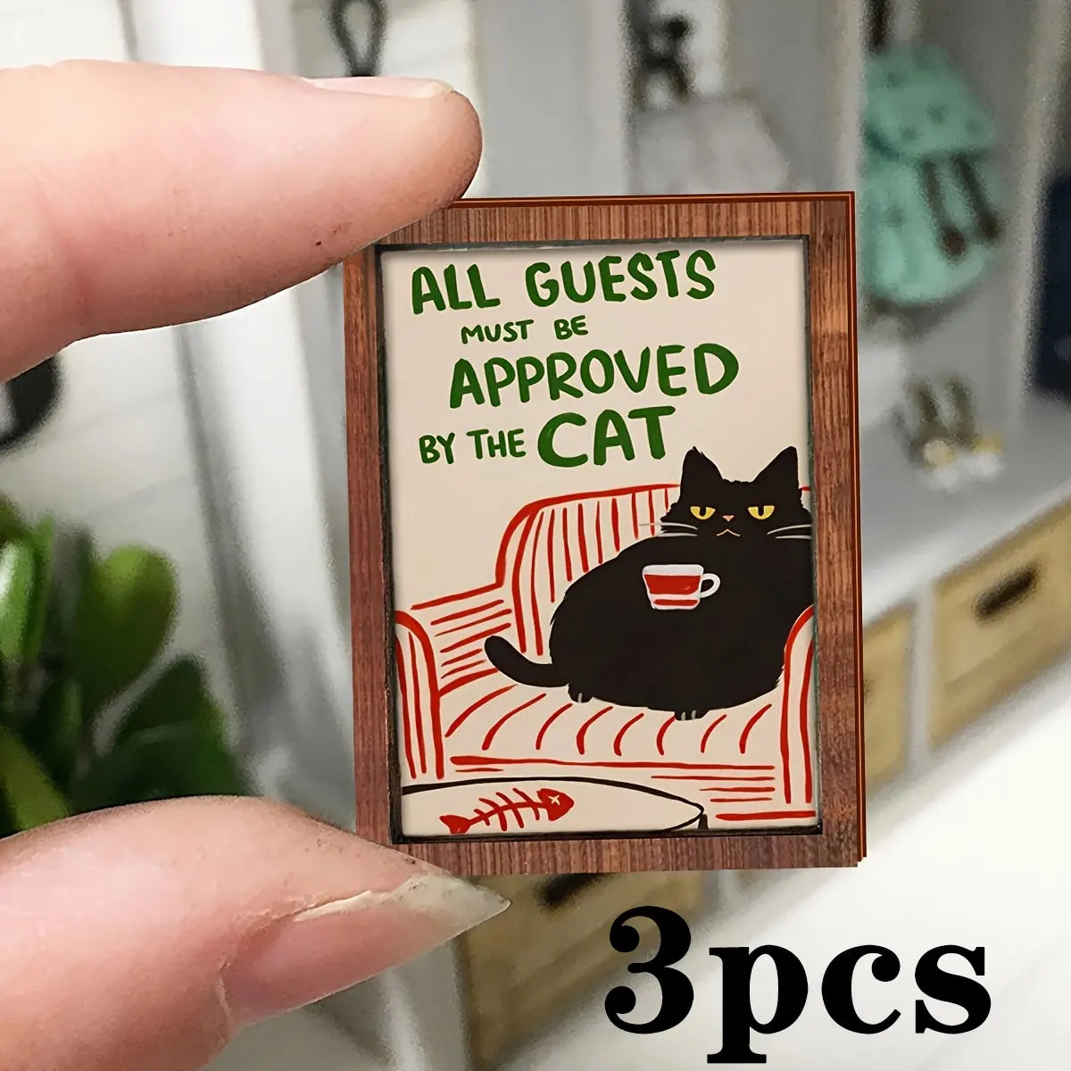 Miniature Cat Drinking Tea Photo Frame – Dollhouse Accessory & Scene Ornament